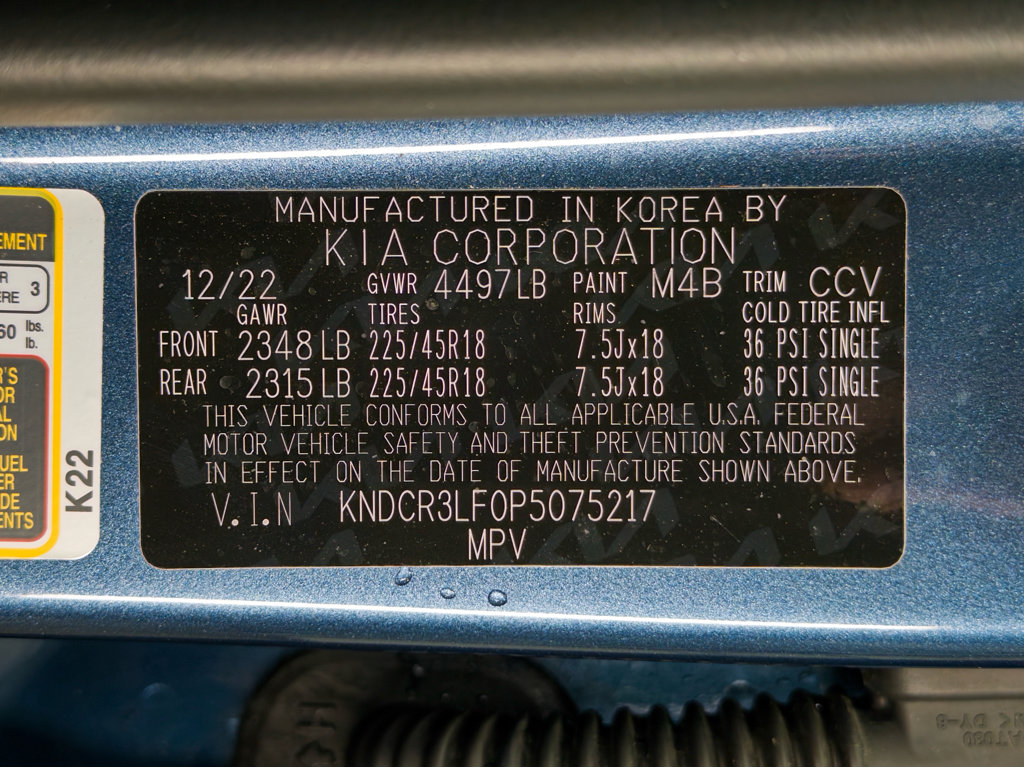 Used 2023 Kia Niro SX Touring image 27