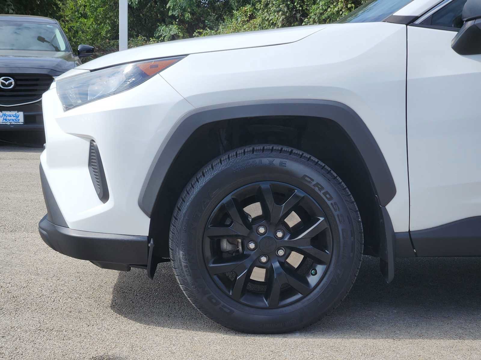 Used 2021 Toyota RAV4 LE FWD image 8