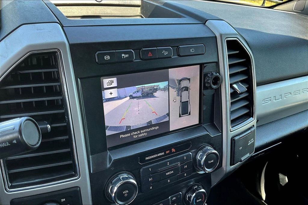 Used 2019 Ford F350 Lariat w/ Chrome Package AWD/4WD image 17