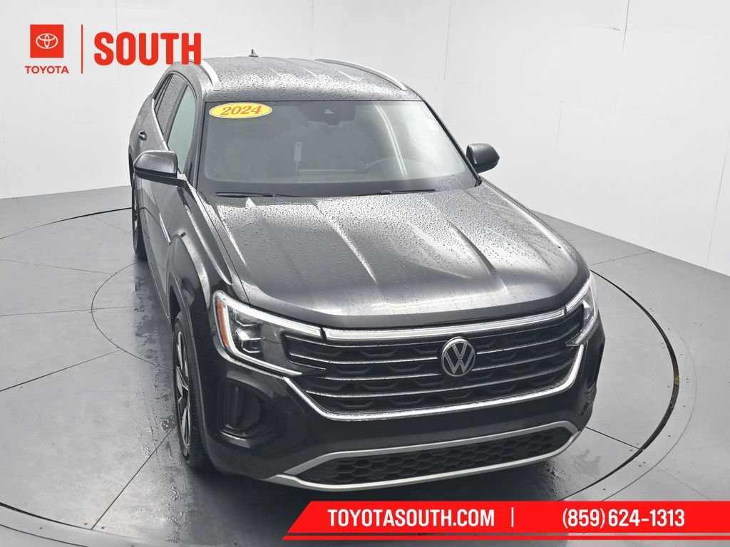 Used 2024 Volkswagen Atlas Cross Sport SE FWD image 53
