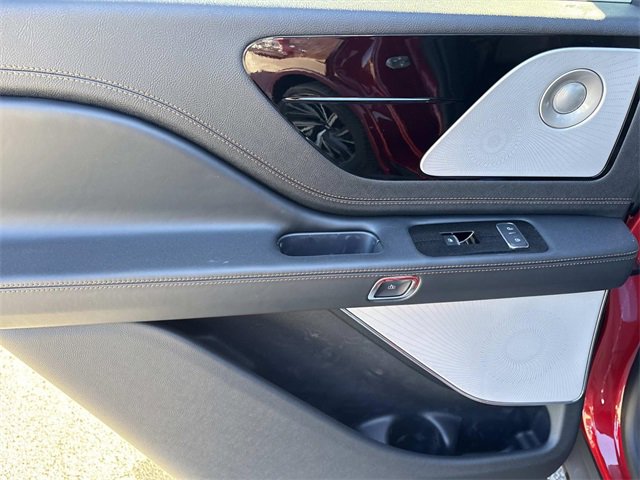 New 2026 Lincoln Aviator Black Label w/ Jet Appearance Package image 19