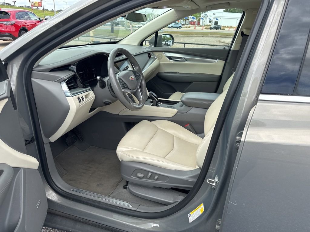 Used 2019 Cadillac XT5 Premium Luxury FWD image 13