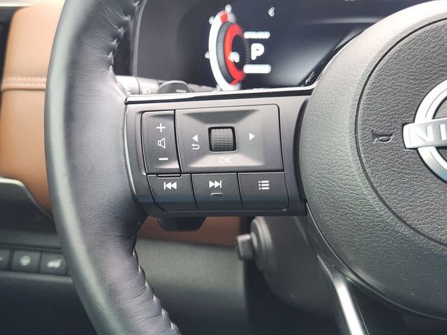 Used 2024 Nissan Pathfinder Platinum FWD image 23