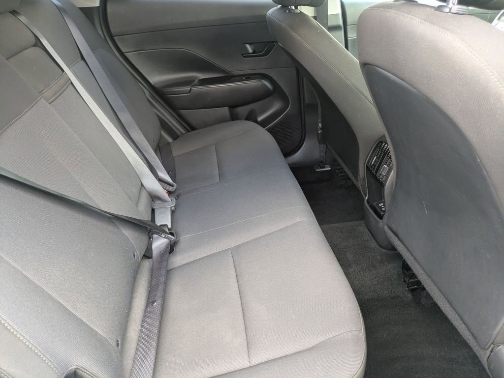 Used 2025 Hyundai Kona SEL FWD image 29