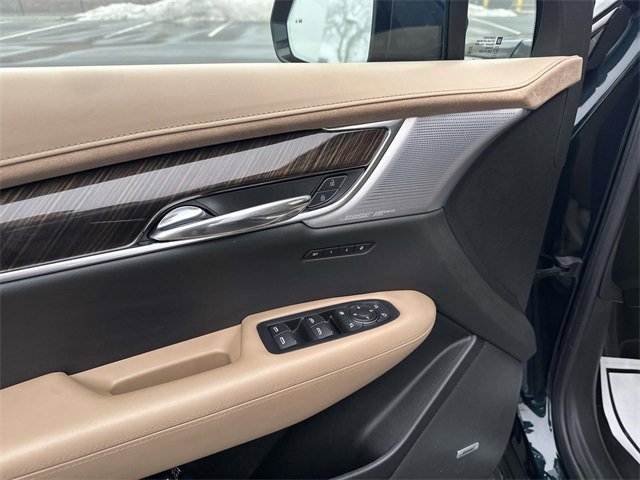 Used 2024 Cadillac XT6 Sport w/ Platinum Package image 17