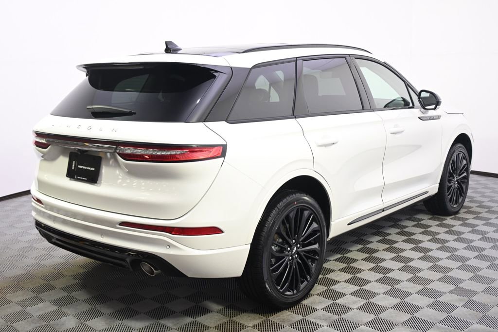 New 2026 Lincoln Corsair Reserve w/ Jet Appearance Package image 7