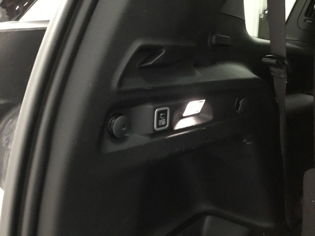 Used 2024 Jeep Grand Cherokee L Laredo AWD/4WD image 16