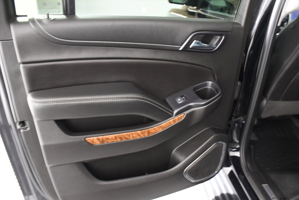 Used 2019 Chevrolet Suburban Premier image 24