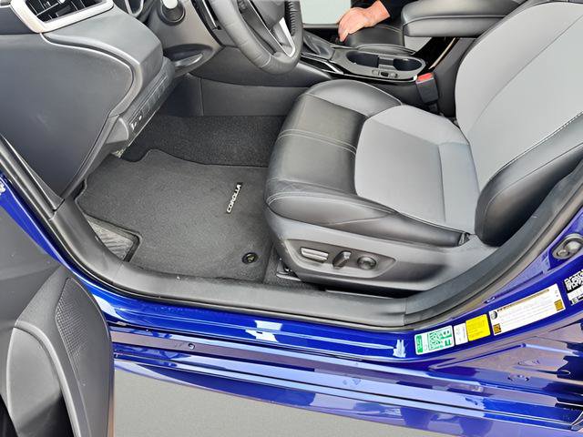 Used 2025 Toyota Corolla XSE image 47