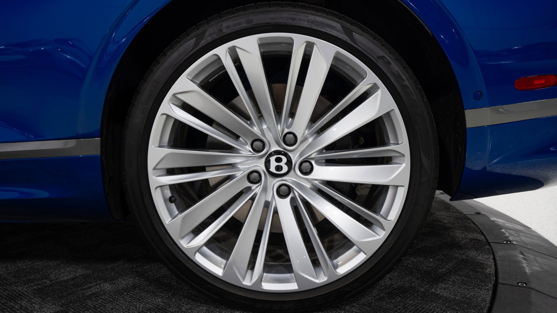 Used 2024 Bentley Continental GT Speed AWD/4WD image 35