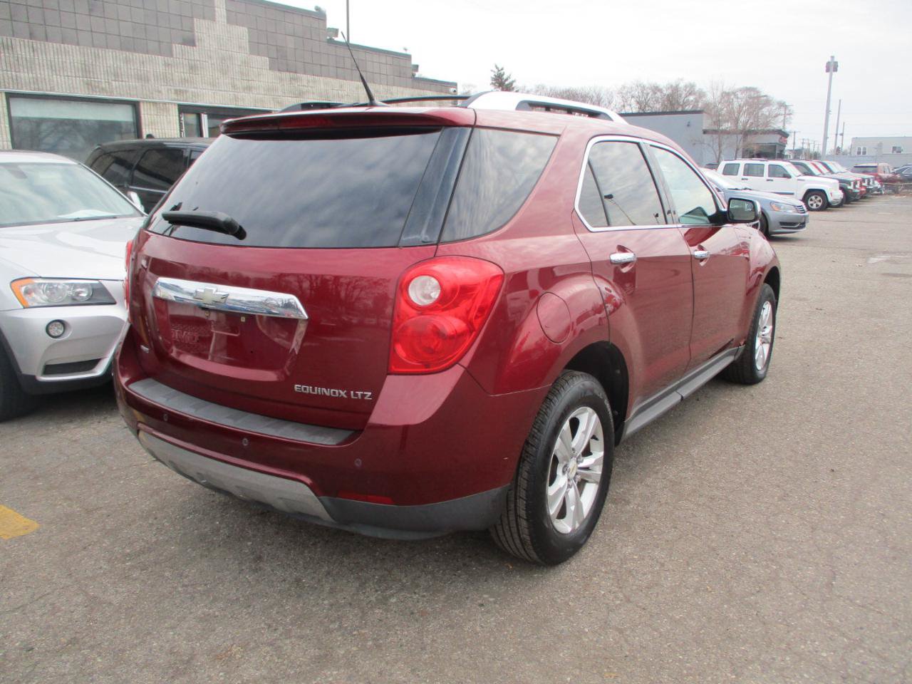 Used 2010 Chevrolet Equinox LTZ AWD/4WD image 5