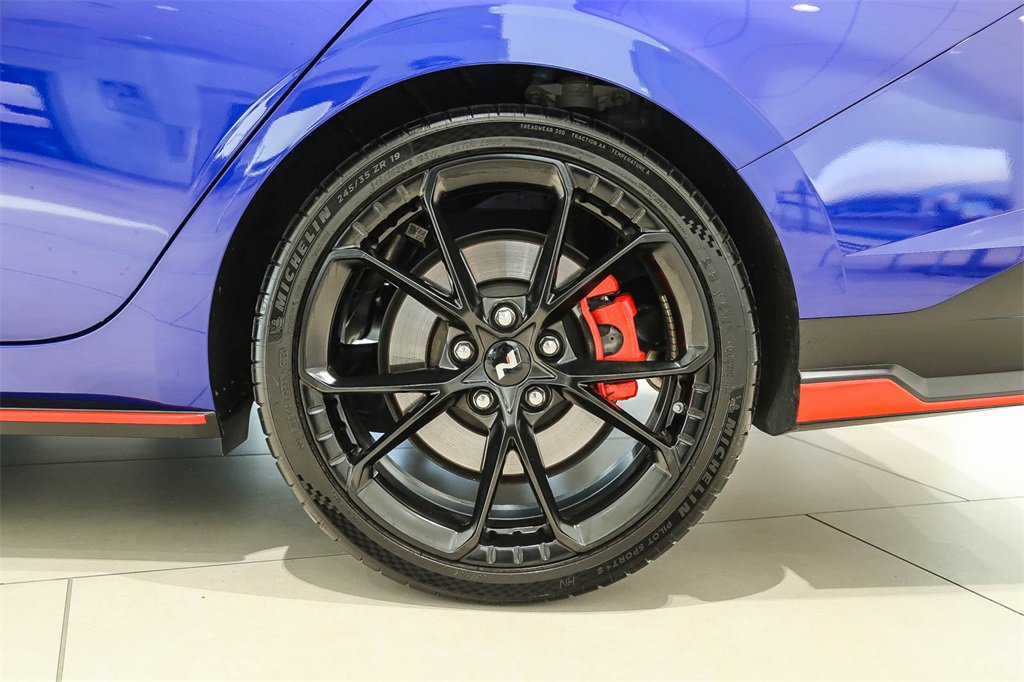 Certified 2025 Hyundai Elantra N image 10