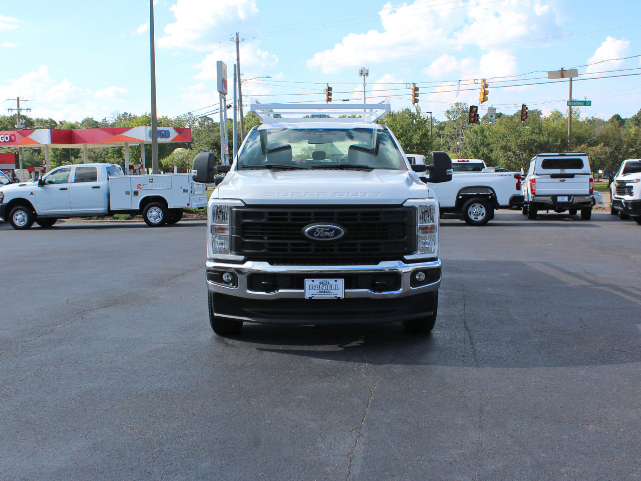 Used 2023 Ford F250 XL w/ Snow Plow/Camper Package image 8
