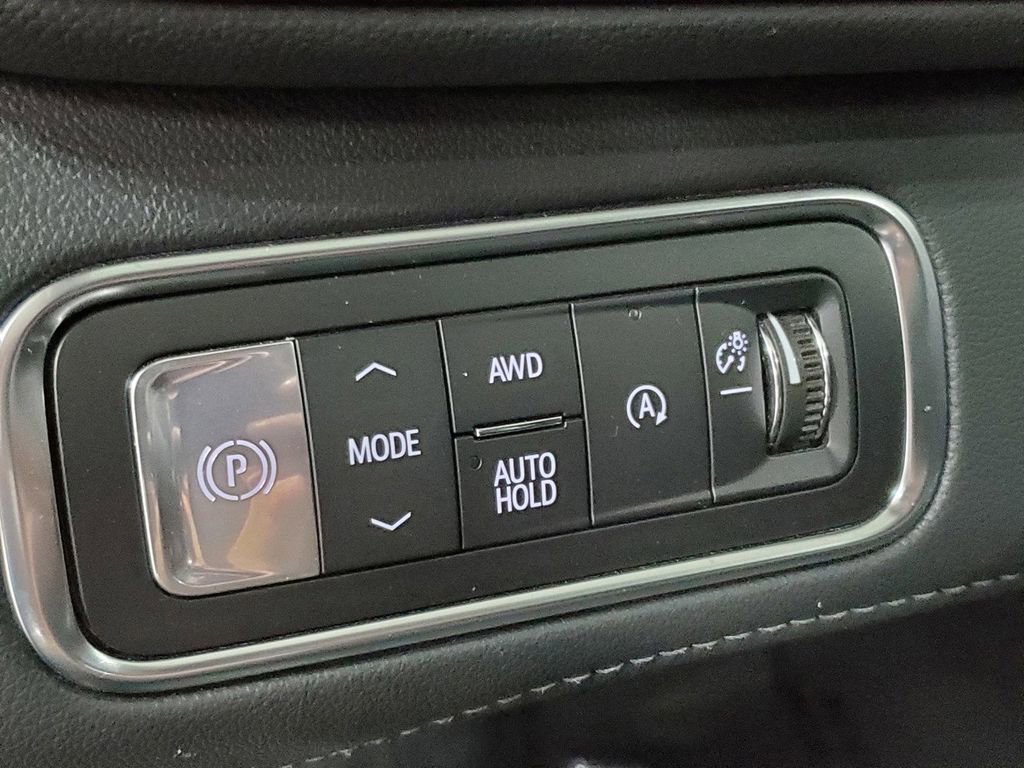 Used 2025 Buick Enclave Preferred image 28