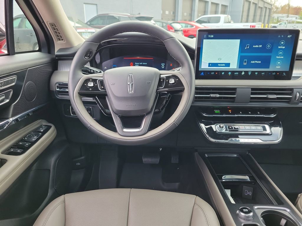 New 2026 Lincoln Corsair Premiere image 12