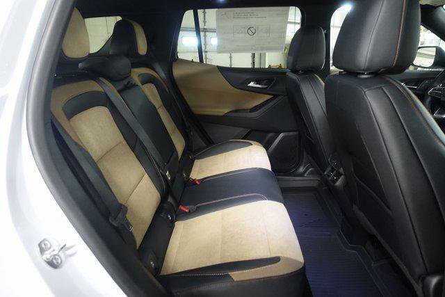 New 2026 Chevrolet Equinox ACTIV w/ Convenience Package III image 24