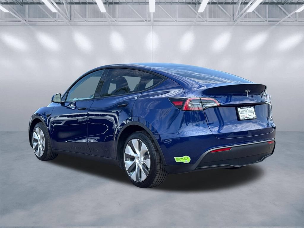 Used 2023 Tesla Model Y Long Range AWD/4WD image 4