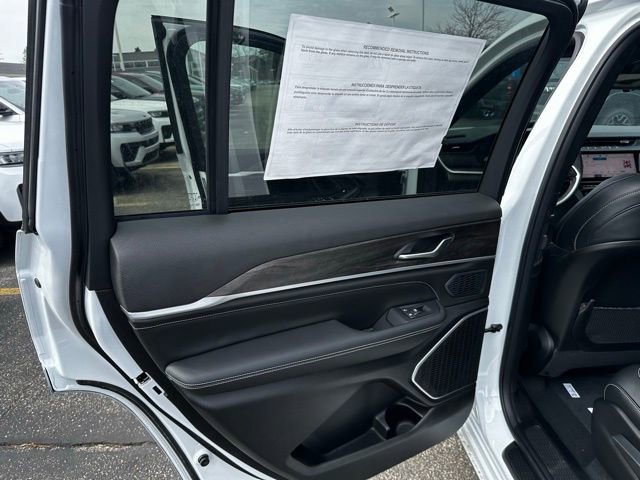 New 2026 Jeep Grand Cherokee L Limited image 34