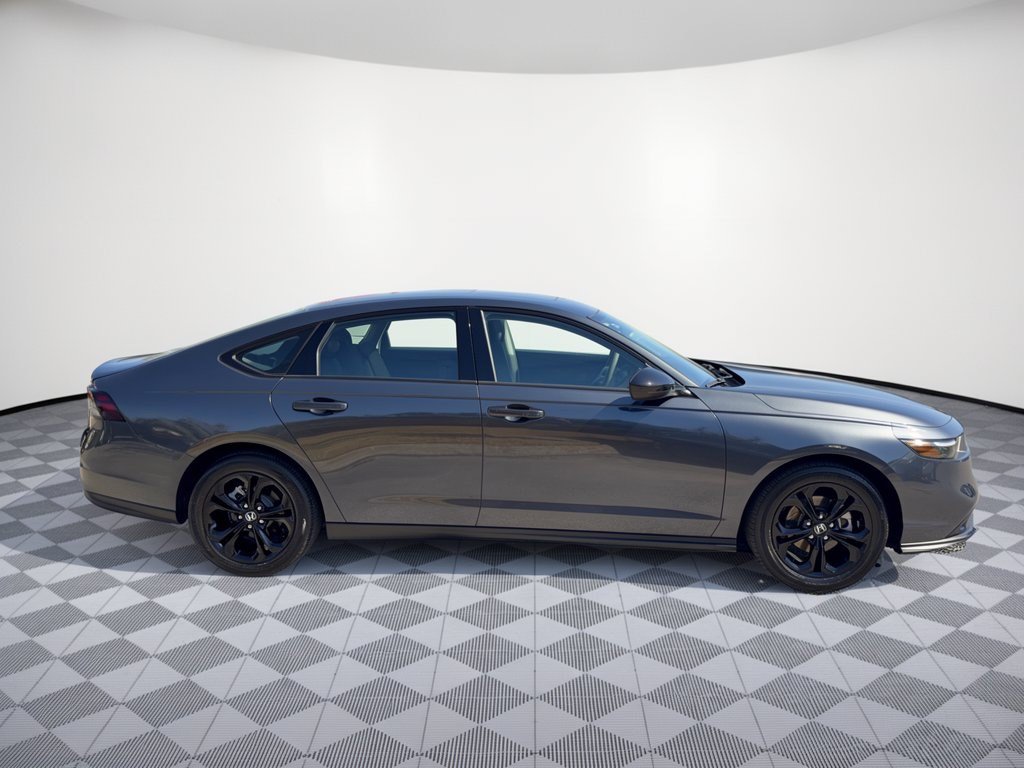 Certified 2025 Honda Accord SE image 8