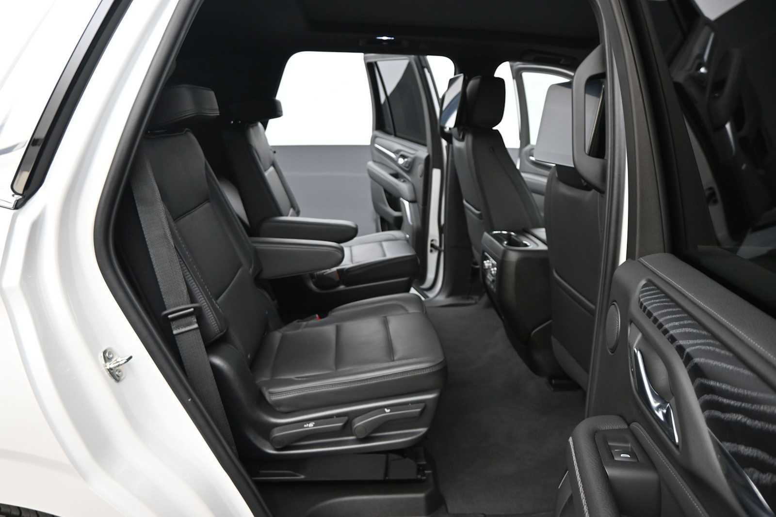 Used 2023 GMC Yukon Denali w/ Denali Reserve Package AWD/4WD image 19