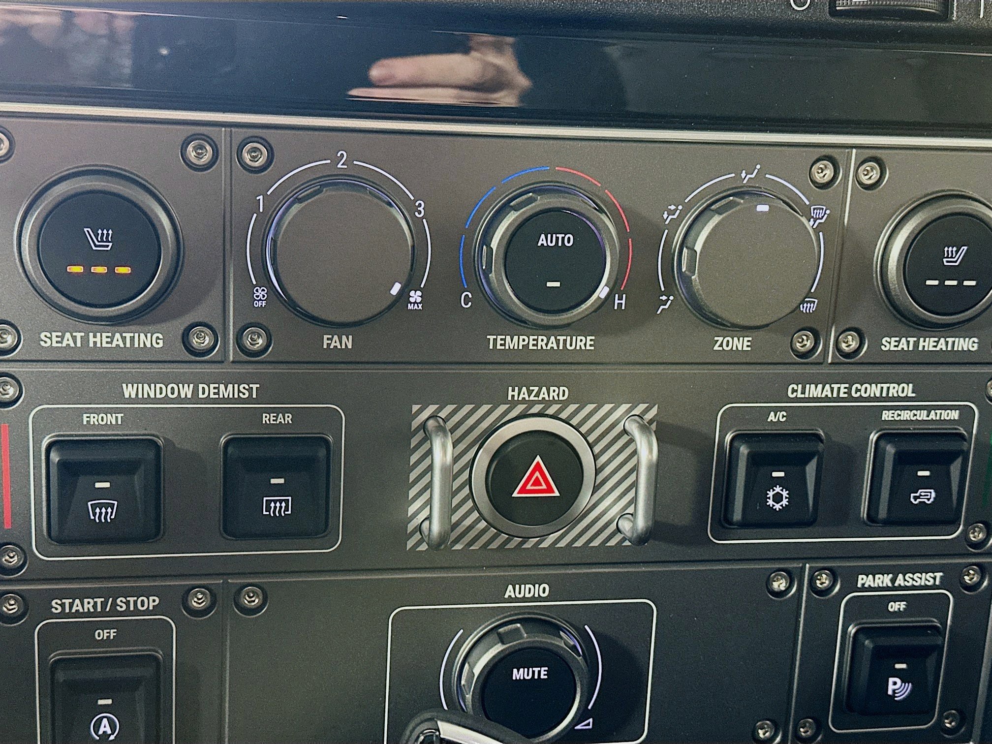 New 2026 INEOS Grenadier Fieldmaster Edition image 27