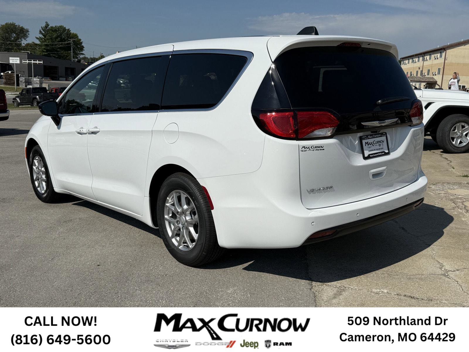 New 2026 Chrysler Voyager LX image 3