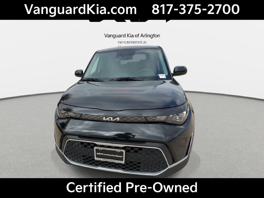 Certified 2025 Kia Soul LX w/ LX Technology Package FWD image 3