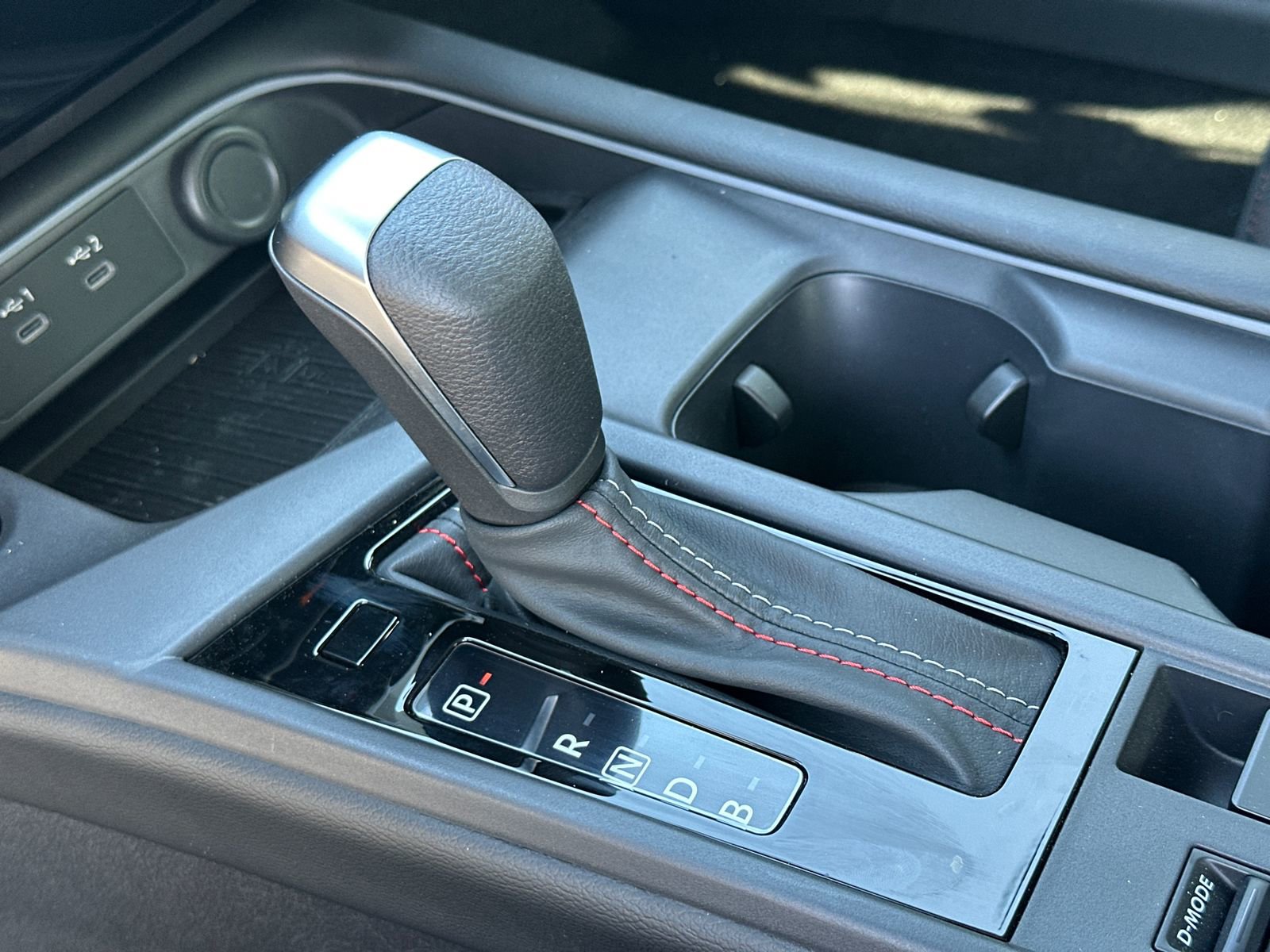 New 2026 Nissan Sentra SR w/ SR Premium Package image 32