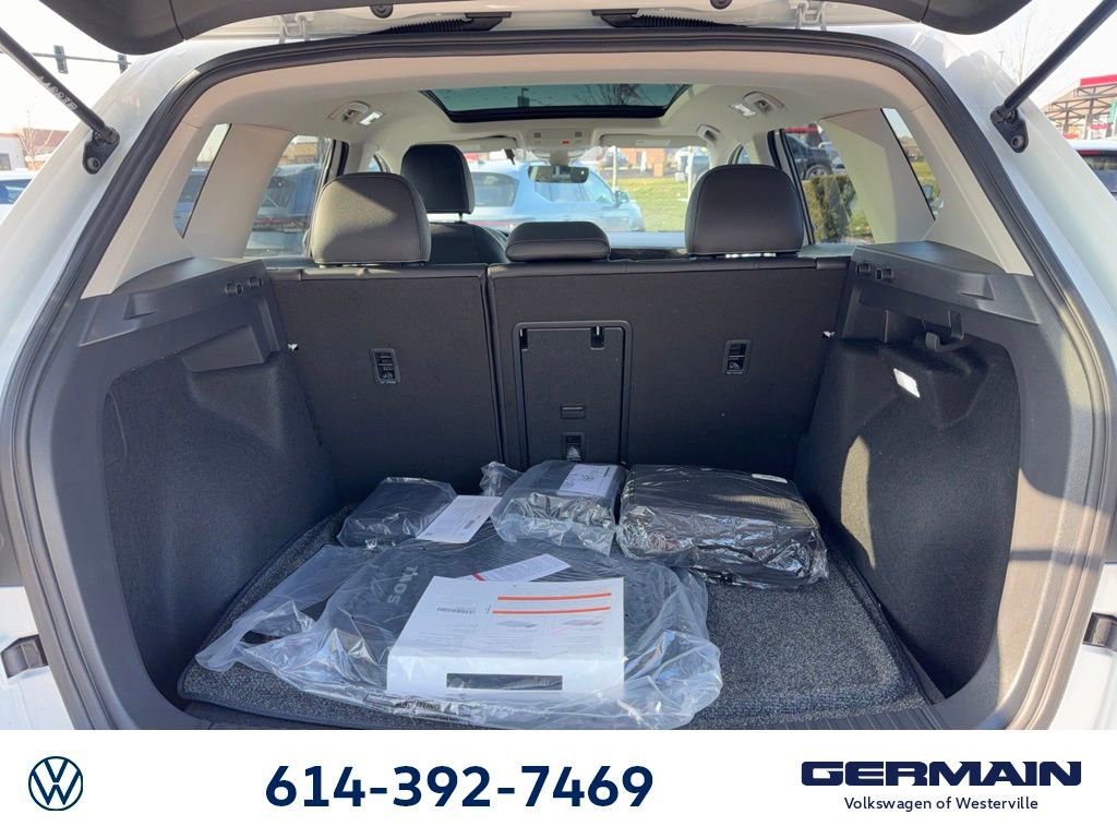 New 2026 Volkswagen Taos SEL image 15