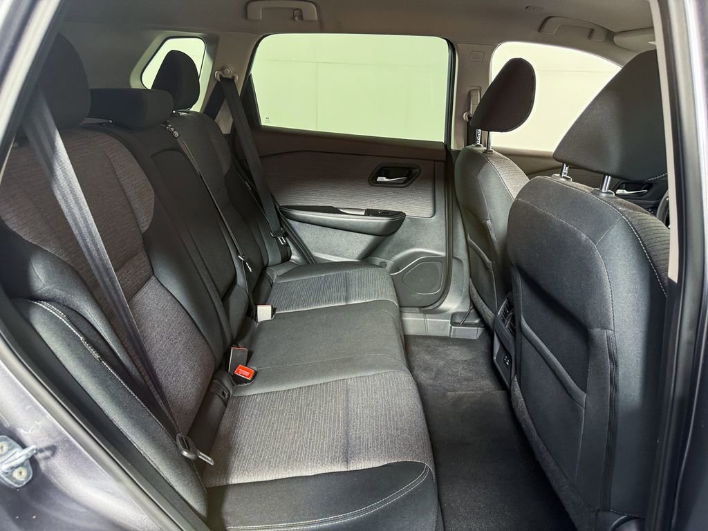 Certified 2022 Nissan Rogue SV image 29