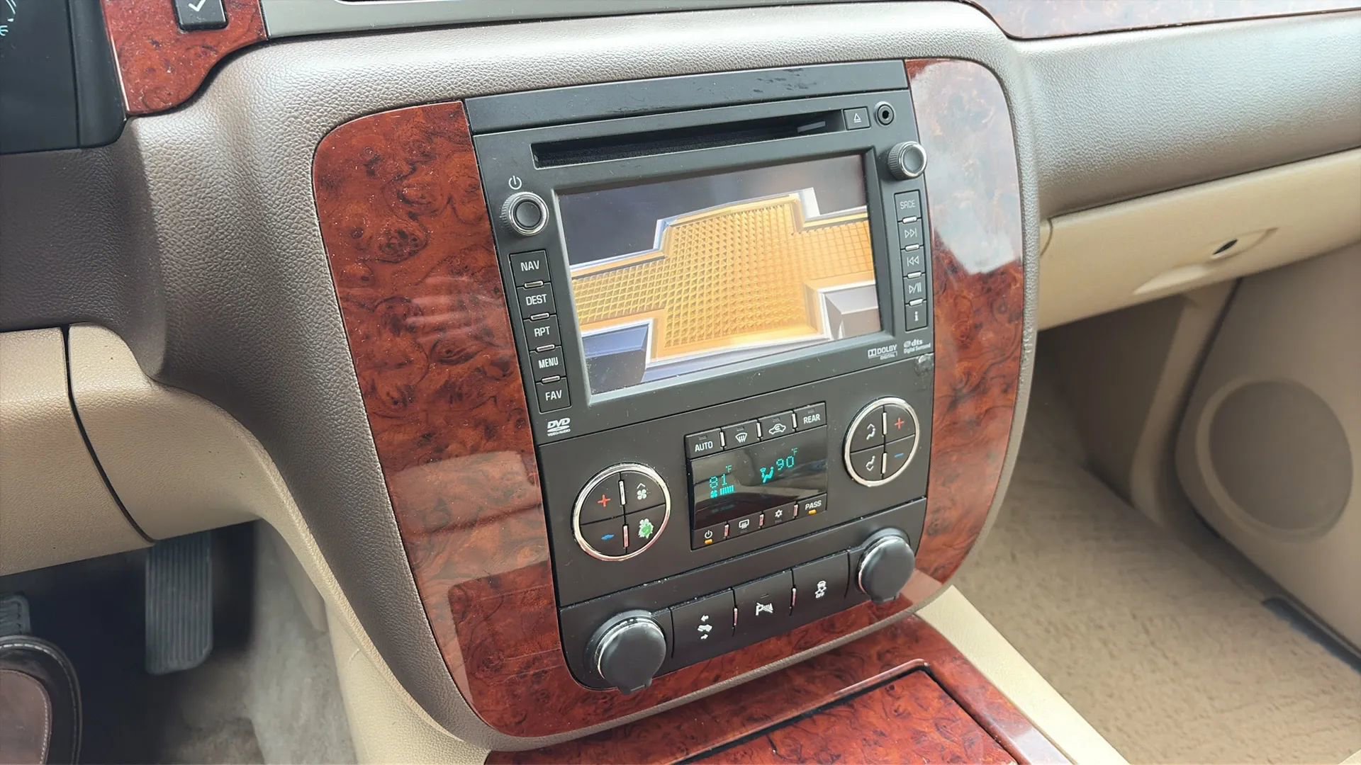 Used 2014 Chevrolet Tahoe LTZ image 22