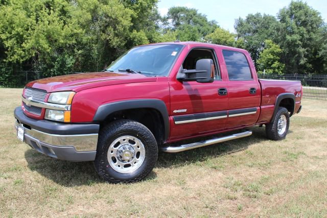 Used 2004 Chevrolet Silverado 2500 LT AWD/4WD image 2