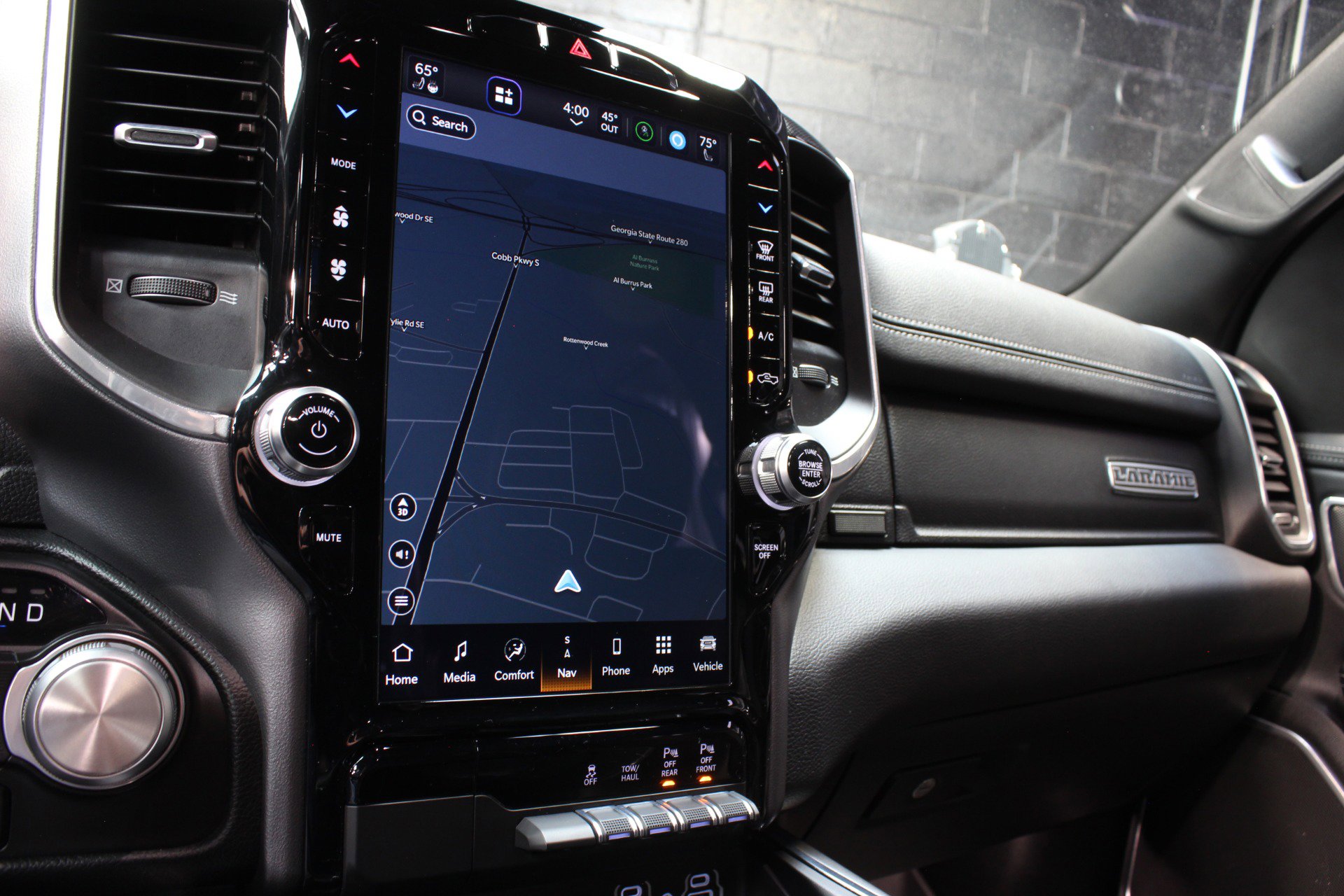 Used 2022 RAM 1500 Laramie image 64