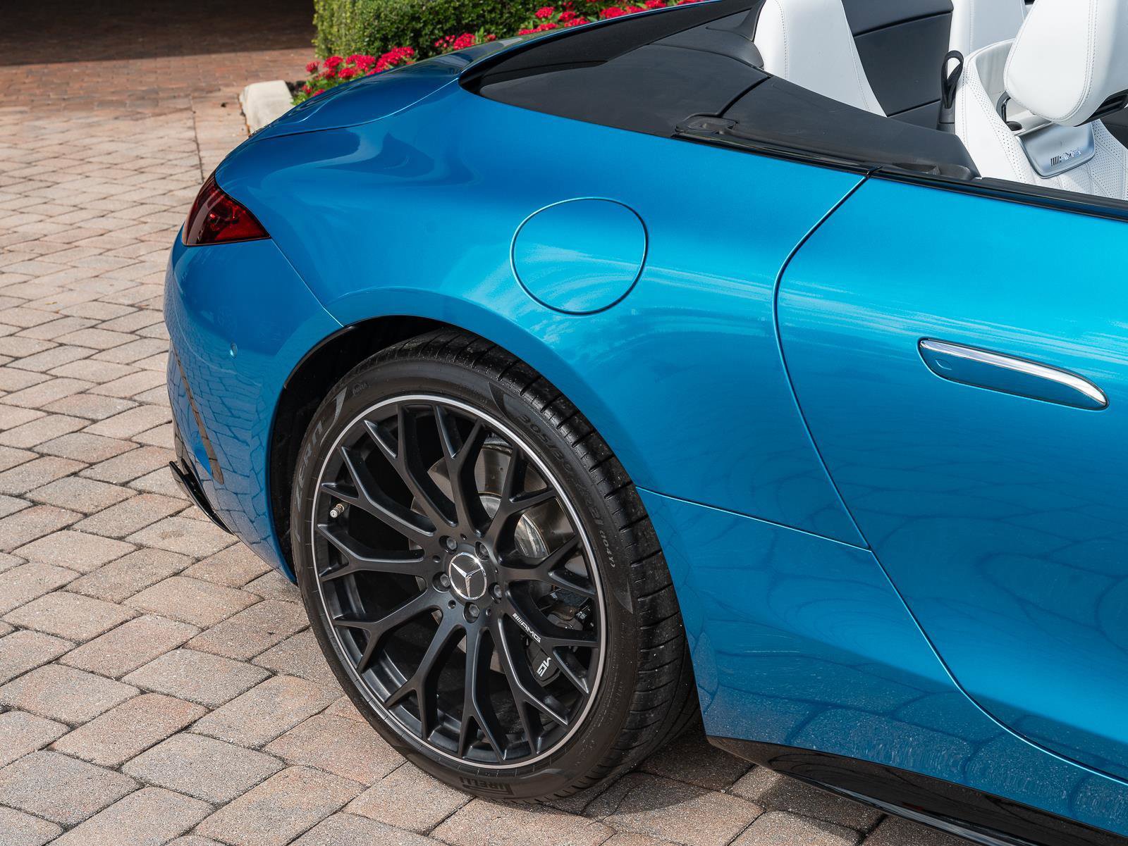 Used 2024 Mercedes-Benz SL 63 AMG 4MATIC image 15