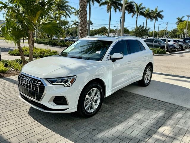 Used 2023 Audi Q3 2.0T Premium AWD/4WD image 3