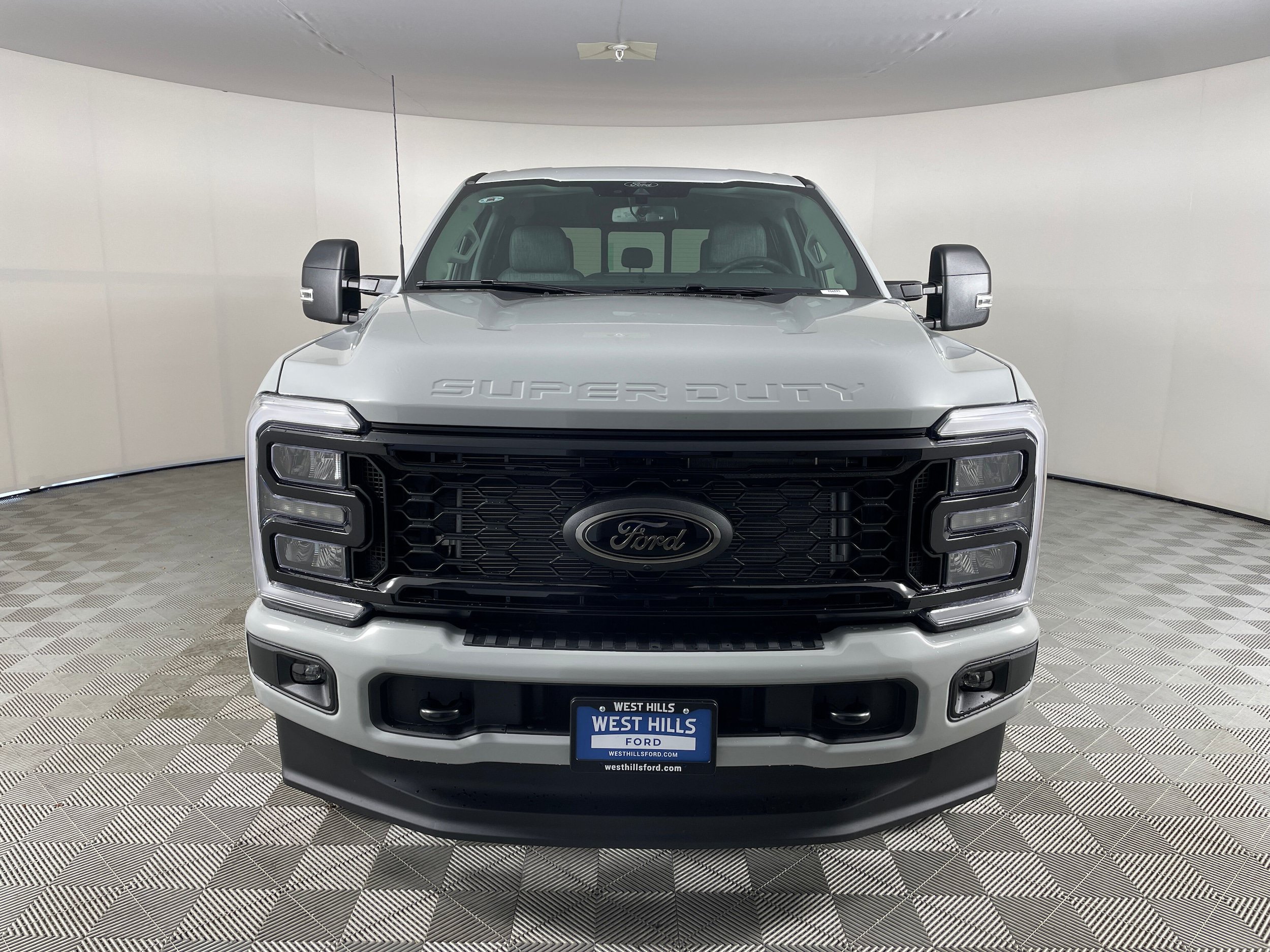 New 2026 Ford F250 XLT w/ XLT Premium Package AWD/4WD image 16