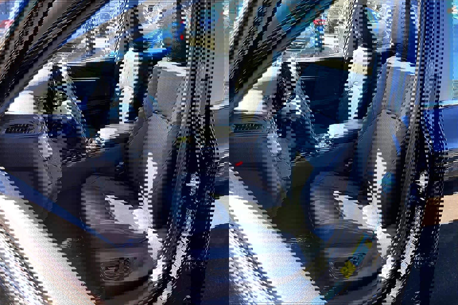 Used 2025 Toyota Camry XLE w/ Premium Package image 8