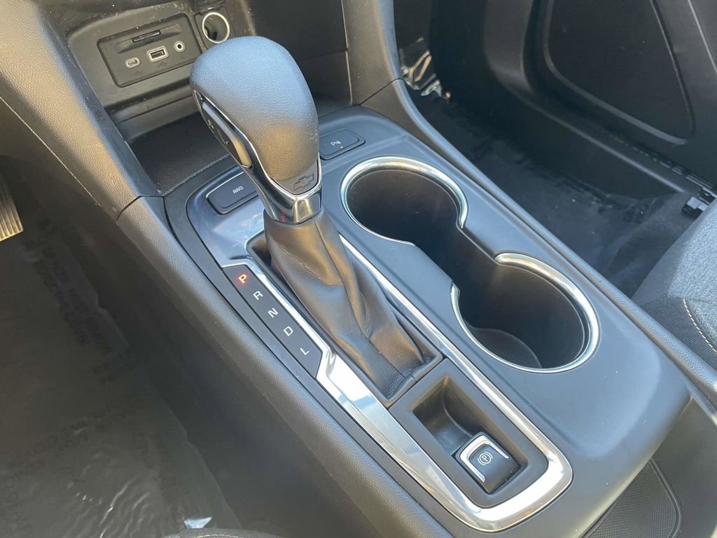 Used 2022 Chevrolet Equinox LT image 39