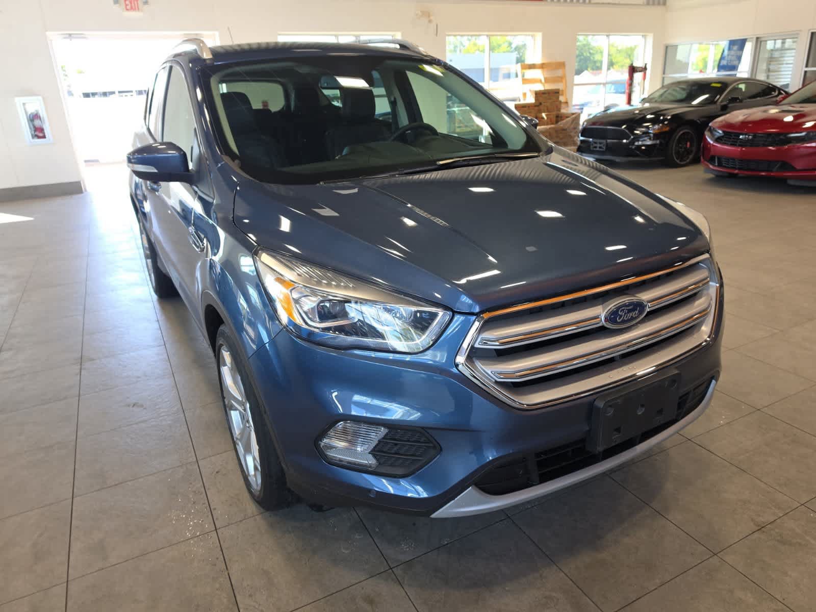 Used 2018 Ford Escape Titanium AWD/4WD image 3