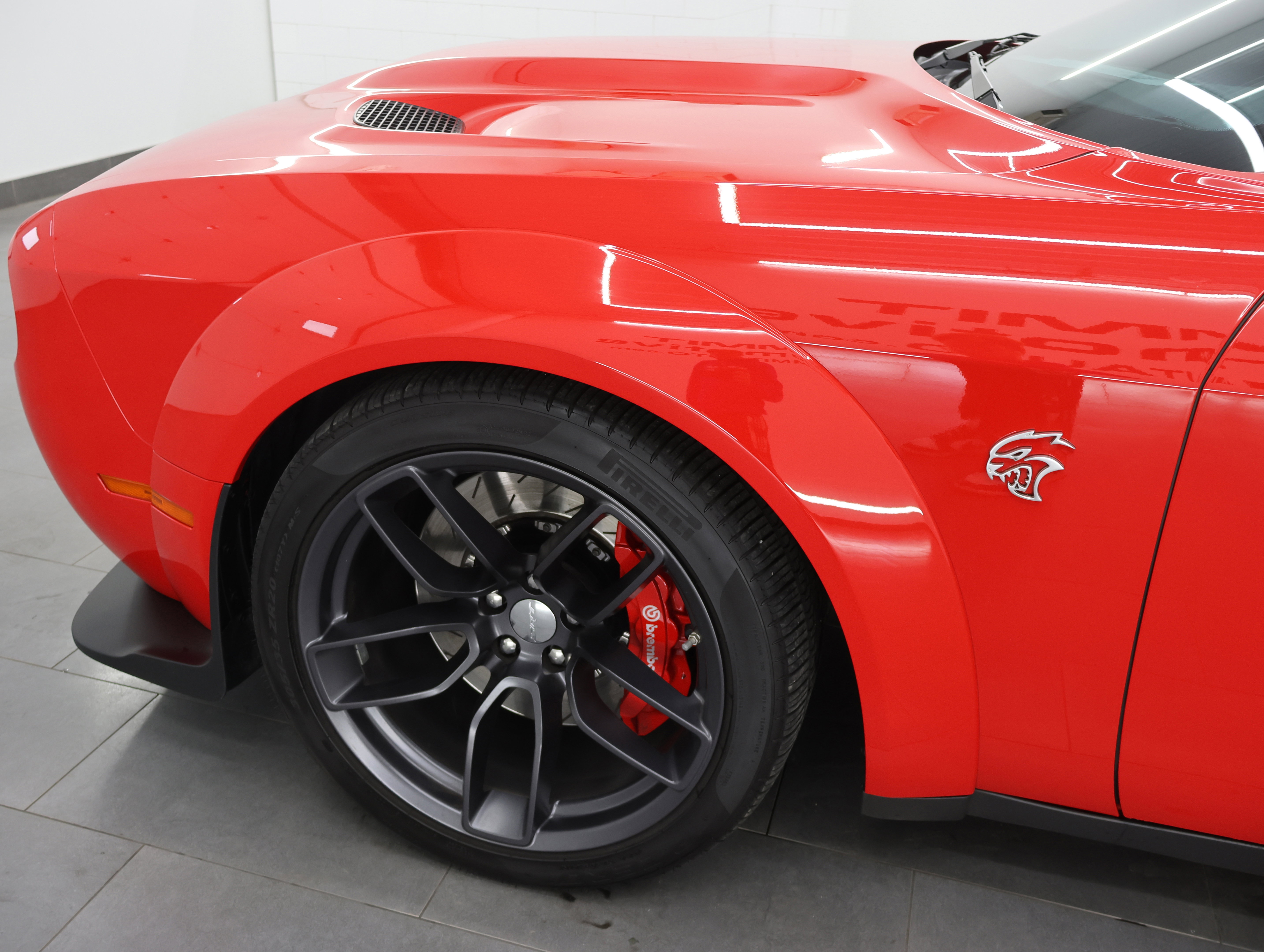 Used 2018 Dodge Challenger SRT Hellcat RWD image 37