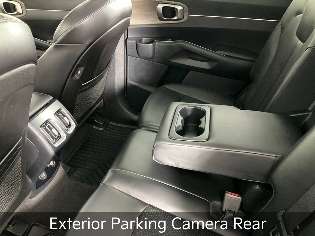 Certified 2023 Kia Sorento S w/ Panoramic Sunroof Package image 16