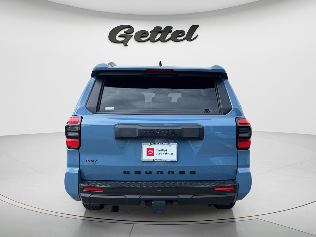 Used 2025 Toyota 4Runner SR5 AWD/4WD image 6