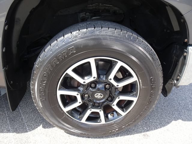 Used 2015 Toyota Tundra SR5 w/ TRD Off Road Package AWD/4WD image 30