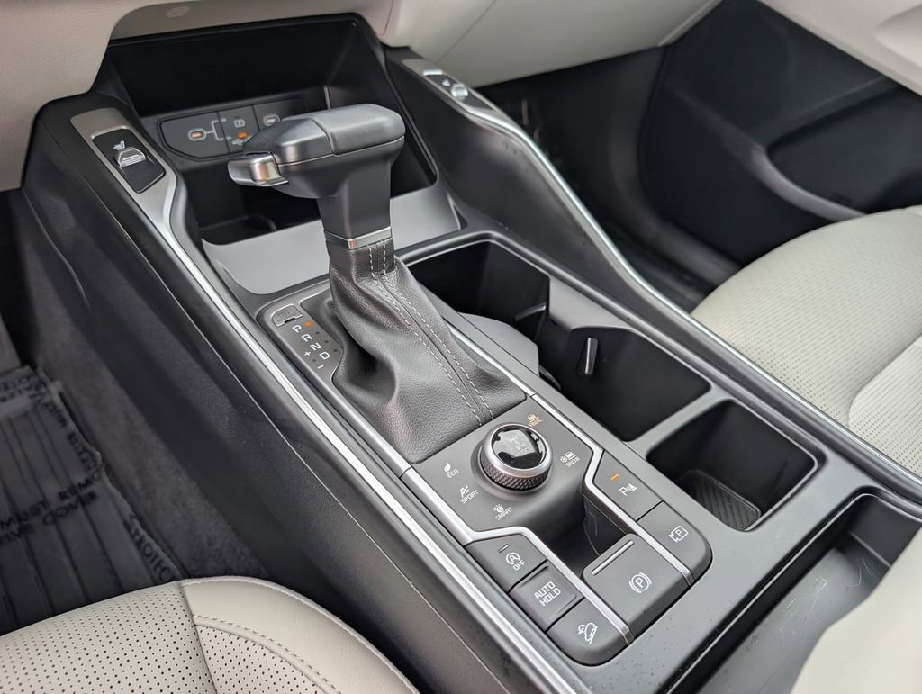 Certified 2024 Kia Sorento X-Line EX image 30