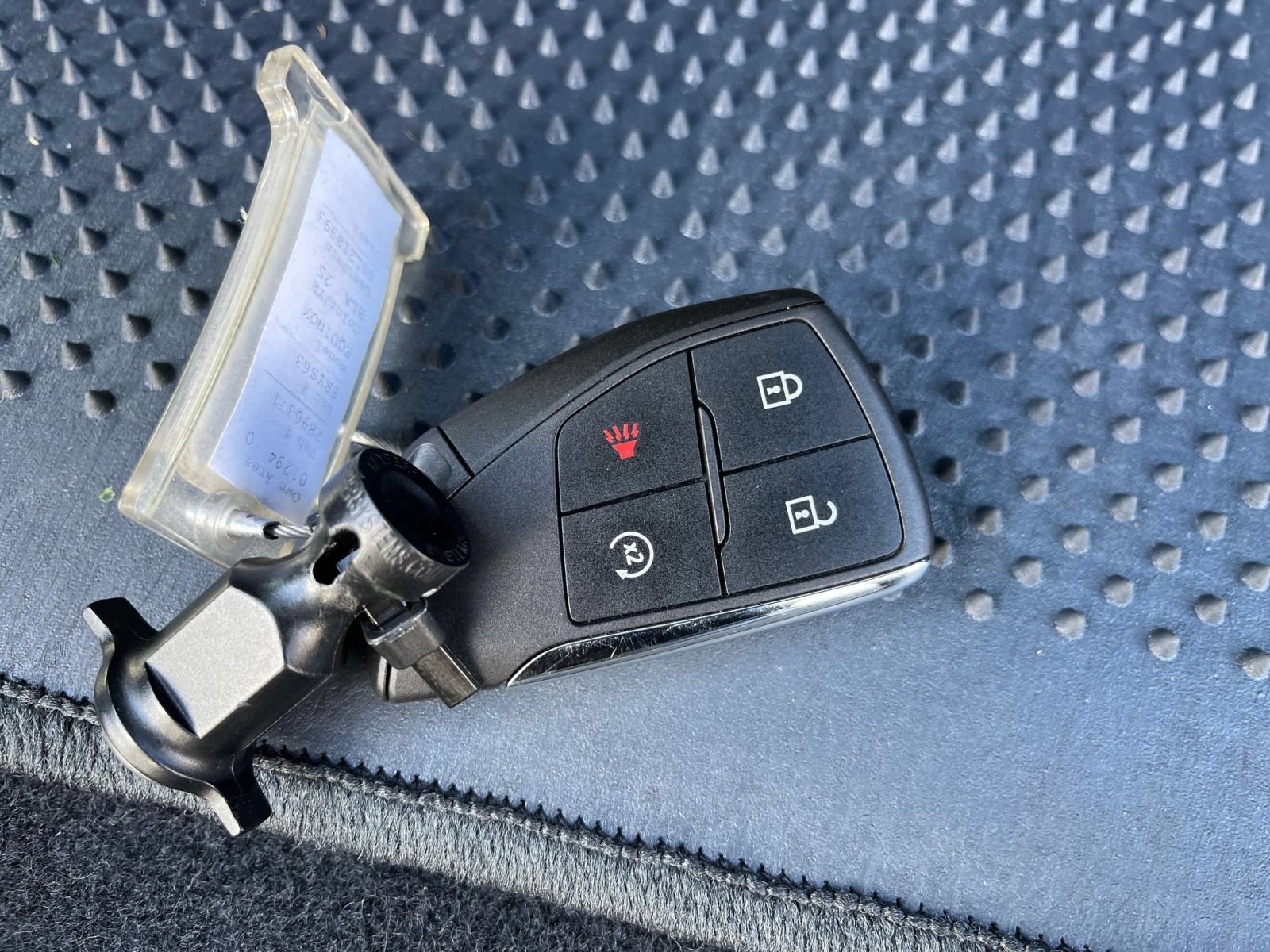 Used 2025 Chevrolet Equinox LT FWD image 25