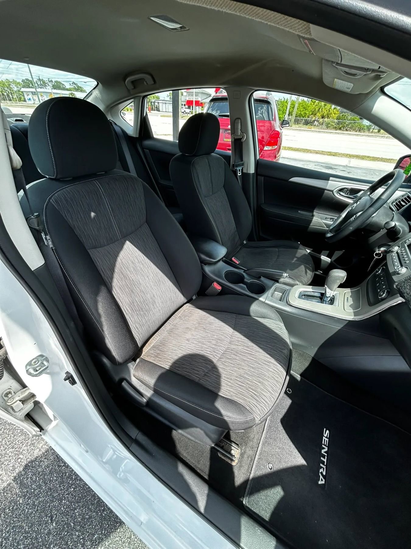 Used 2014 Nissan Sentra SV FWD image 20