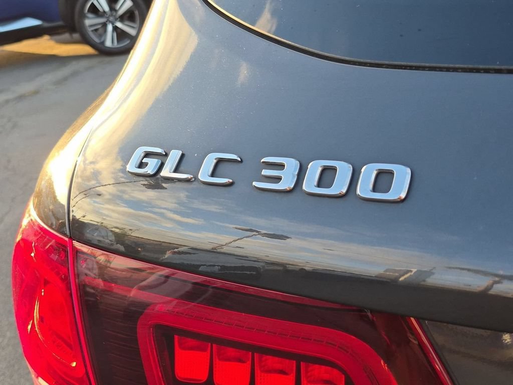 Used 2020 Mercedes-Benz GLC 300 image 33