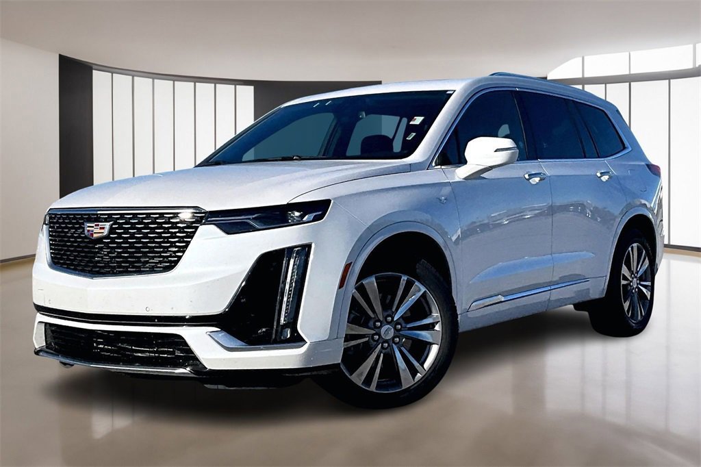 Used 2025 Cadillac XT6 Premium Luxury image 1