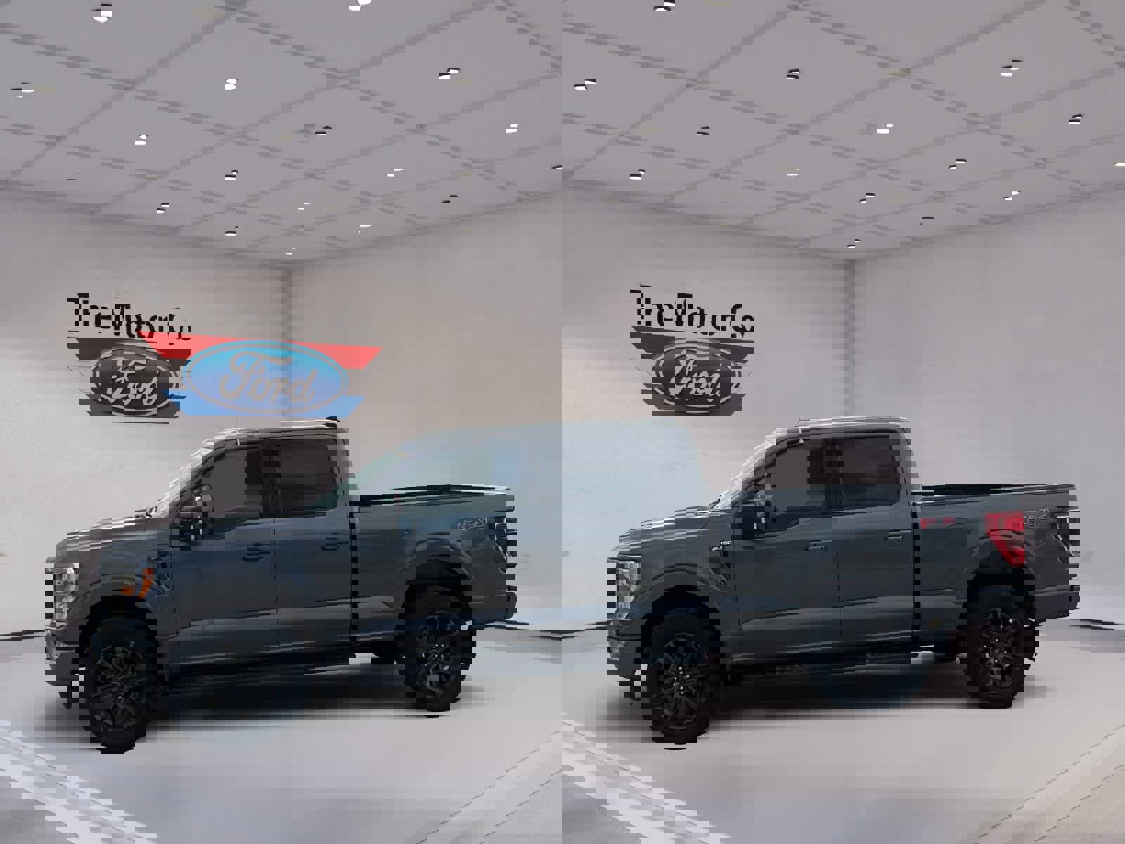 Certified 2022 Ford F150 XLT w/ Equipment Group 302A High image 8