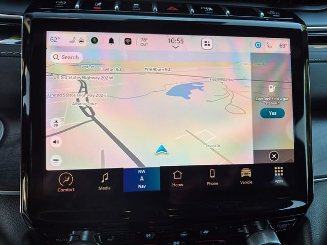 Certified 2022 Jeep Grand Cherokee Overland w/ Luxury Tech Group IV AWD/4WD image 13